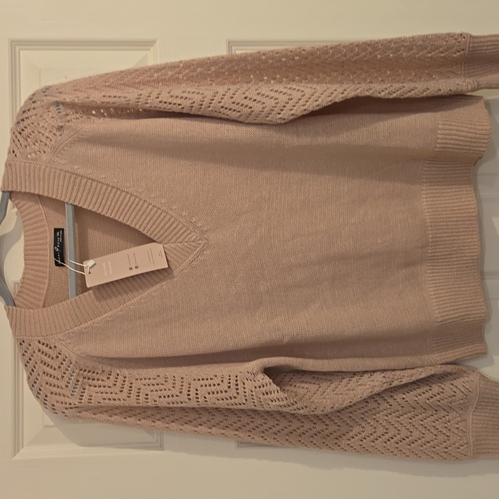 Lightweight pink sweater